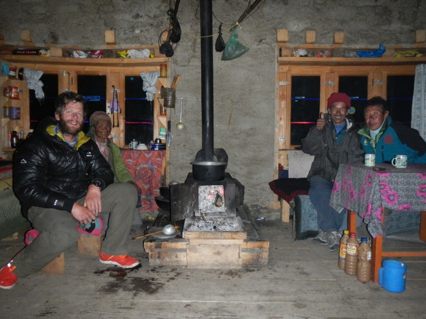 A job well done.  After a 14 hour day we enjoy some local hospitality in a Serpa house in Na Goan.