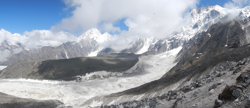 The view on the descent from the Larky La Pass