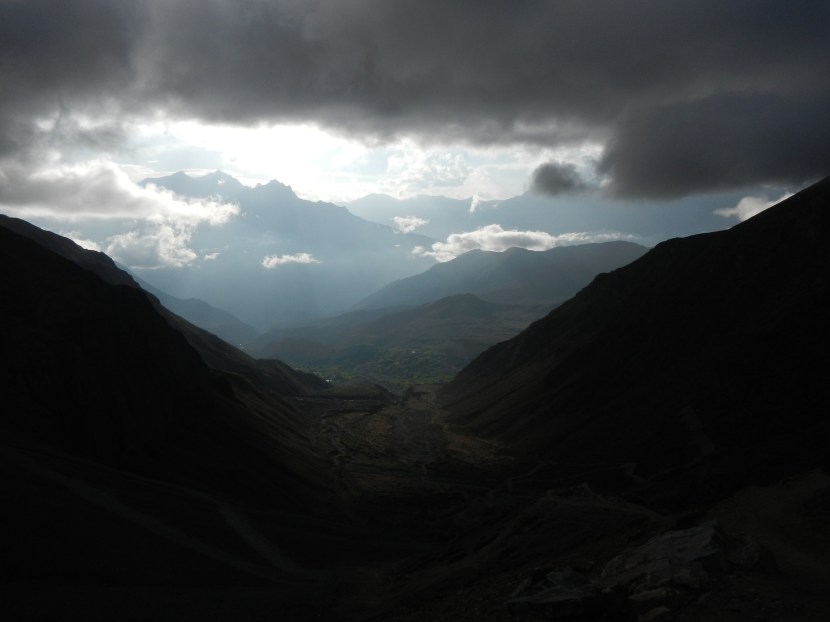 The descent from the Thorang La Pass.